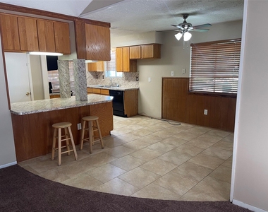 11326 Sagemeadow Lane - Photo Thumbnail 3