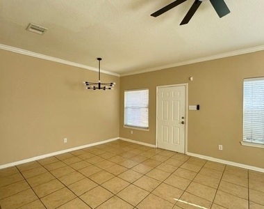 3817 Shire Valley Drive - Photo Thumbnail 6