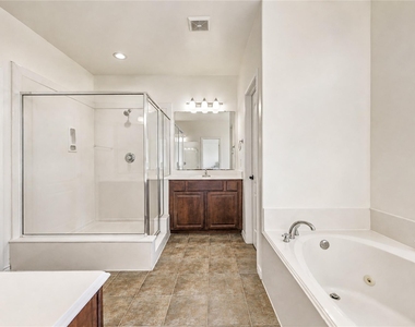 1322 Emancipation Avenue - Photo Thumbnail 15