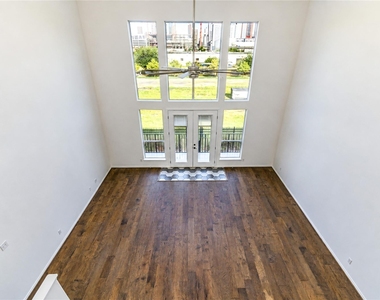 1322 Emancipation Avenue - Photo Thumbnail 19