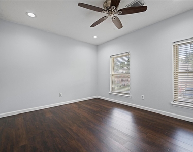 13911 Danton Falls Drive - Photo Thumbnail 18