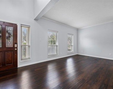 13911 Danton Falls Drive - Photo Thumbnail 5