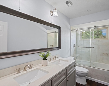 13911 Danton Falls Drive - Photo Thumbnail 20
