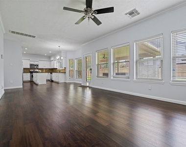 13911 Danton Falls Drive - Photo Thumbnail 14