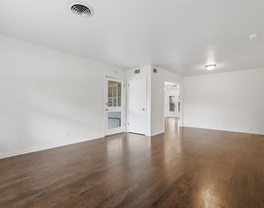 5206 Carew Street - Photo Thumbnail 1