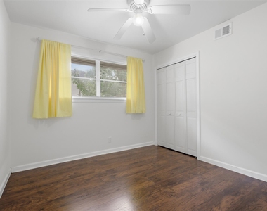 5206 Carew Street - Photo Thumbnail 13