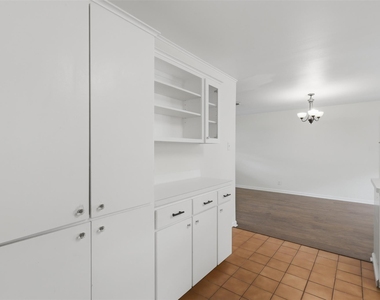 5206 Carew Street - Photo Thumbnail 6