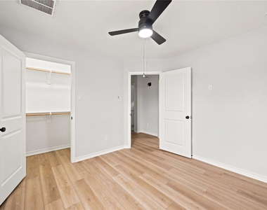 2024 Hampton Street - Photo Thumbnail 18