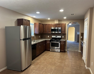 6618 Northridge Trace Lane - Photo Thumbnail 12