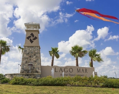 13009 Leisure Cove Drive - Photo Thumbnail 24