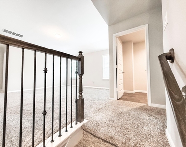 13009 Leisure Cove Drive - Photo Thumbnail 10