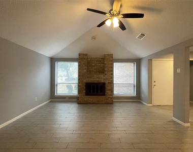 7918 Midland Forest Drive - Photo Thumbnail 21
