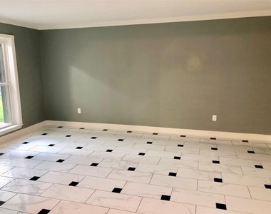 2606 N Woodloch Street - Photo Thumbnail 3