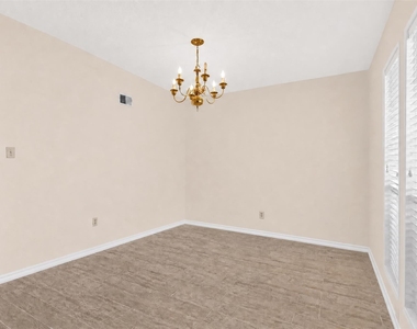 7019 Wyoma Trail - Photo Thumbnail 12
