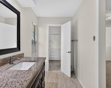 7019 Wyoma Trail - Photo Thumbnail 21