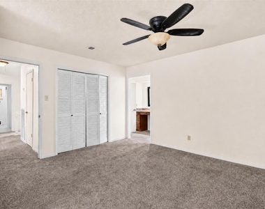 7019 Wyoma Trail - Photo Thumbnail 19