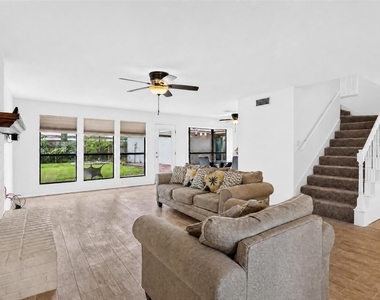 7019 Wyoma Trail - Photo Thumbnail 4