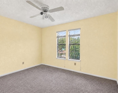 7019 Wyoma Trail - Photo Thumbnail 23