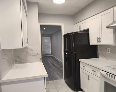 9901 Sharpcrest Street - Photo Thumbnail 5