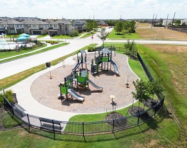22514 Busalla Trail - Photo Thumbnail 4