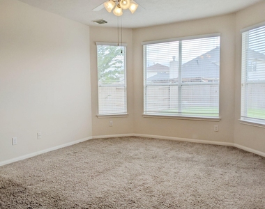11 Carmel Chase Court - Photo Thumbnail 9