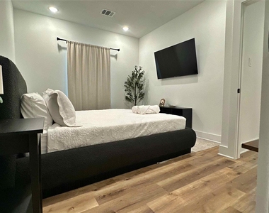 4609 Bricker Street - Photo Thumbnail 9