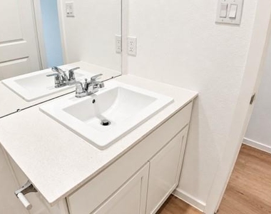 14640 S Ascot Bend Circle - Photo Thumbnail 15