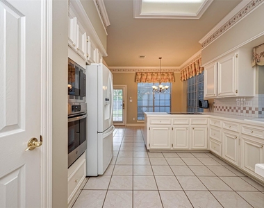 4502 Devonshire Street - Photo Thumbnail 12