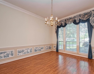 4502 Devonshire Street - Photo Thumbnail 3