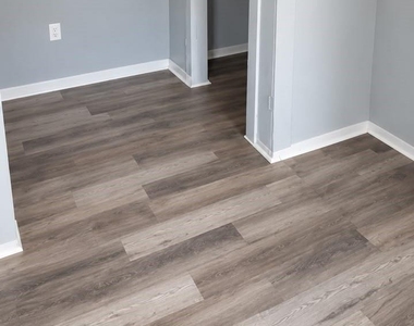 7304 Avenue F - Photo Thumbnail 3