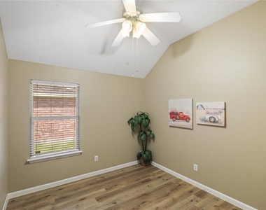 21118 Terrace View Drive - Photo Thumbnail 16
