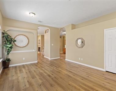 21118 Terrace View Drive - Photo Thumbnail 2