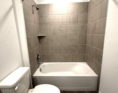 11926 Midas Lane - Photo Thumbnail 16