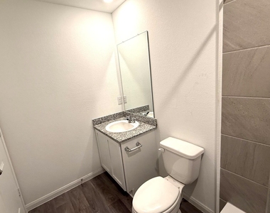 11926 Midas Lane - Photo Thumbnail 14