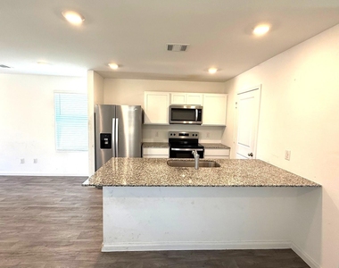 11926 Midas Lane - Photo Thumbnail 4