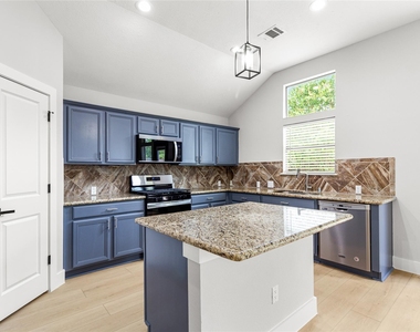 4439 N Vineyard Meadow Lane - Photo Thumbnail 4