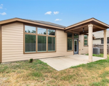 4439 N Vineyard Meadow Lane - Photo Thumbnail 1