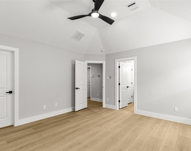 4439 N Vineyard Meadow Lane - Photo Thumbnail 8