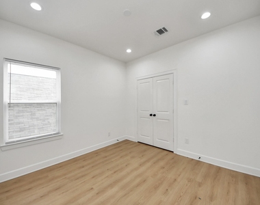 8316 Corinth Street - Photo Thumbnail 22