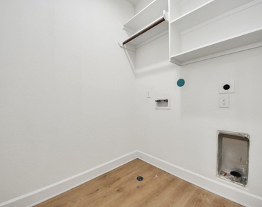 8316 Corinth Street - Photo Thumbnail 25