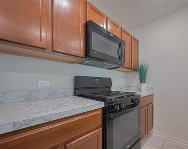 20726 Westfield Grove Place - Photo Thumbnail 15