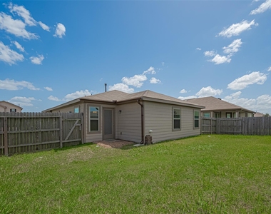 20726 Westfield Grove Place - Photo Thumbnail 35