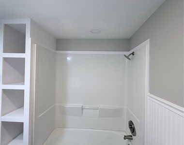 3421 Colorado Avenue - Photo Thumbnail 17