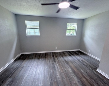 3421 Colorado Avenue - Photo Thumbnail 15
