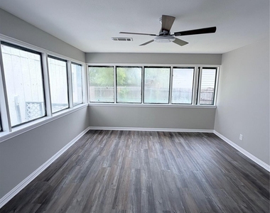 3421 Colorado Avenue - Photo Thumbnail 18