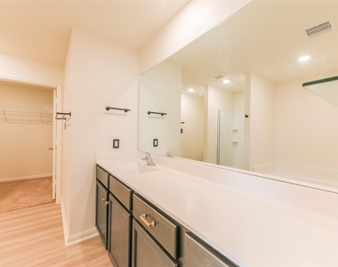 15238 Snowdrop Field Drive - Photo Thumbnail 33