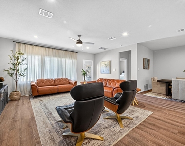13528 Bonita Island Way - Photo Thumbnail 4
