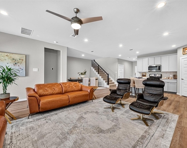 13528 Bonita Island Way - Photo Thumbnail 8
