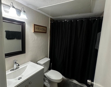 6601 Sands Point Drive - Photo Thumbnail 4