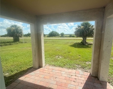 513 Ella Jean Place - Photo Thumbnail 2